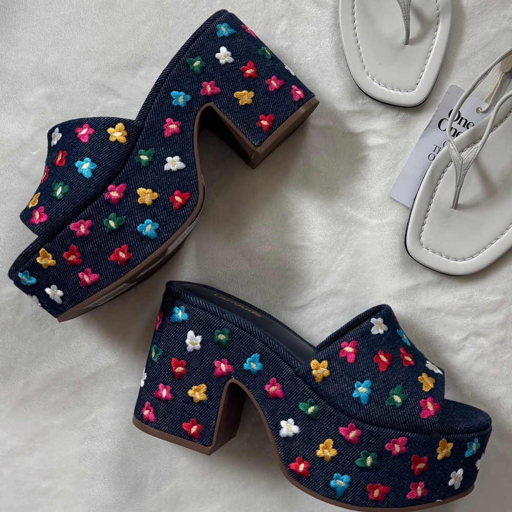 Larroude Miso Platform Deep Blue Denim Multi Color Flowers - Picture 4 of 4